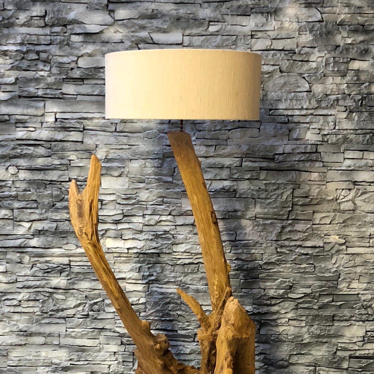 Standlampe Teak Wurzel RIAZ | inkl. Lampenschirm
