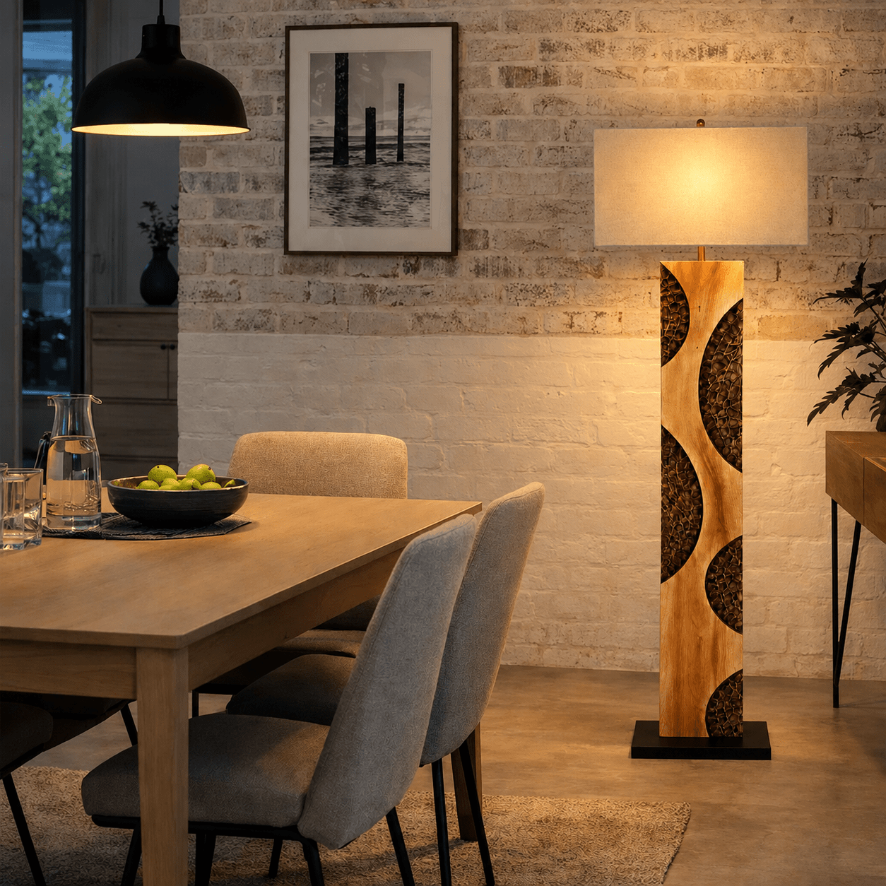 Holz Stehlampe AMAZONIA 170cm Leinenschirm Handarbeit