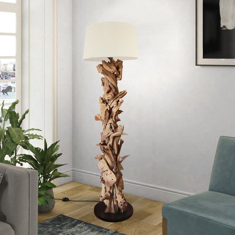 Ausgefallene Lampe aus Treibholz von Exotischerleben
