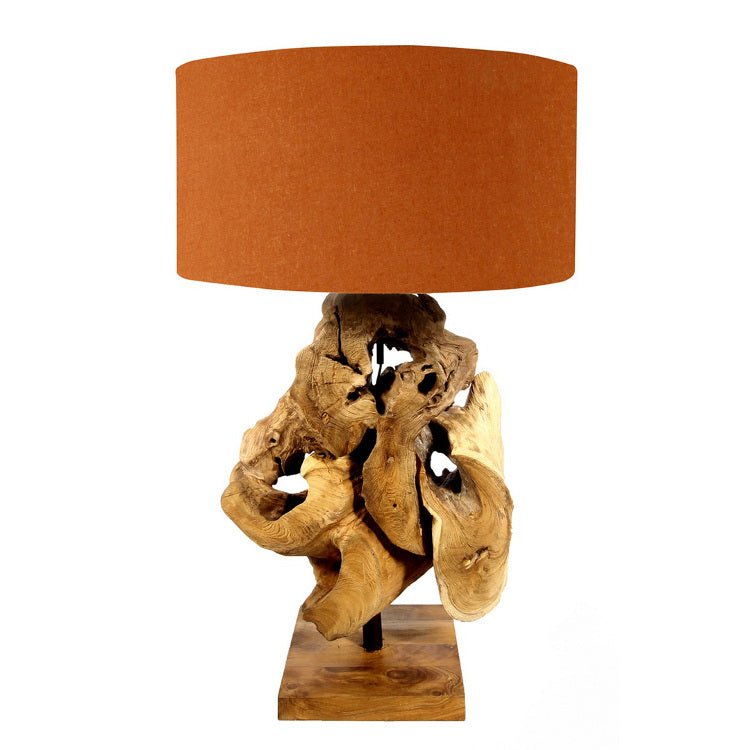 Ausgefallene Lampe aus Holz