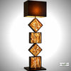 Design Stehlampe SAWA 155cm Treibholzlampe Schwarz-Gold