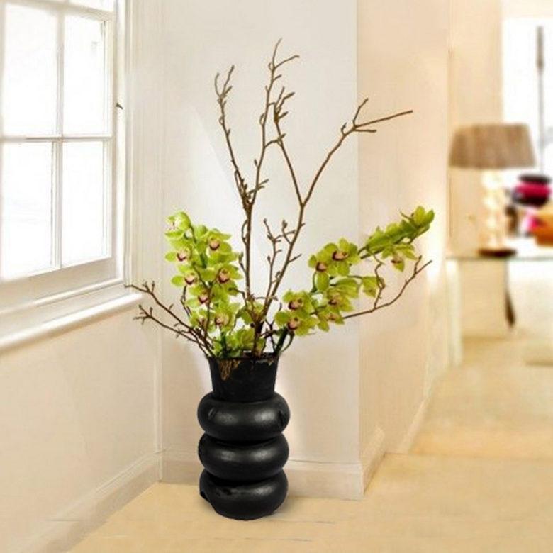 Baumstamm Vase aus Teakholz Schwarz von Exotischerleben
