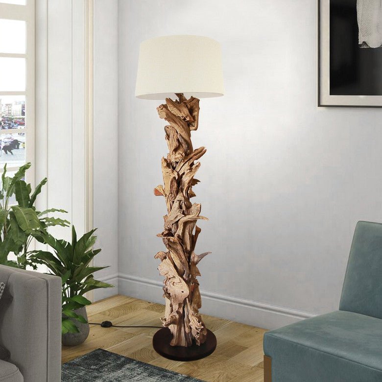Ausgefallene Lampe aus Treibholz von Exotischerleben